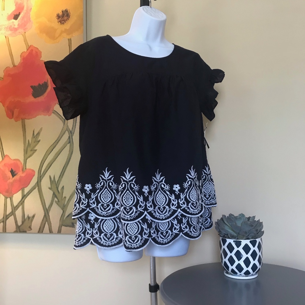 Crown & Ivy Navy Blouse